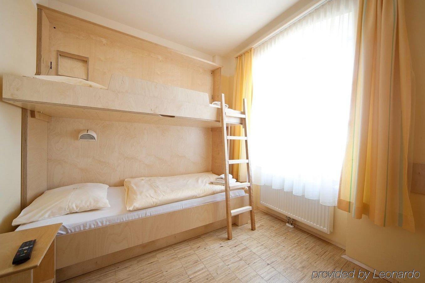 JUFA Hotel Fürstenfeld Habitación foto