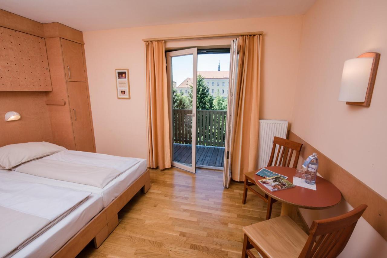JUFA Hotel Fürstenfeld Habitación foto